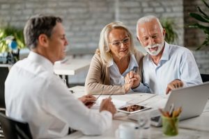 How does a Reverse Mortgage work? - Types and Requirements